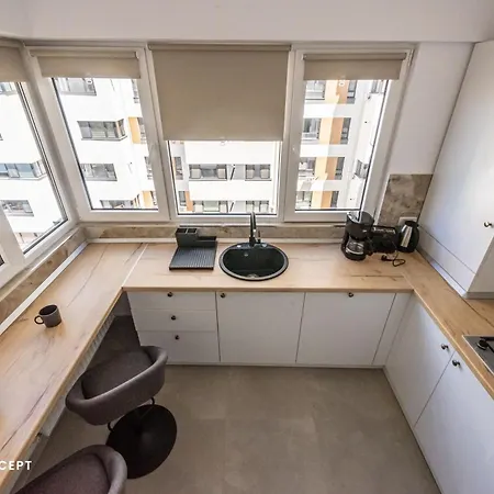 Spacious 513 *