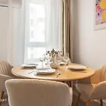 Spacious 513 Апартаменти Бухарест