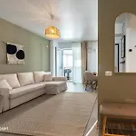 Апартаменти Spacious 513