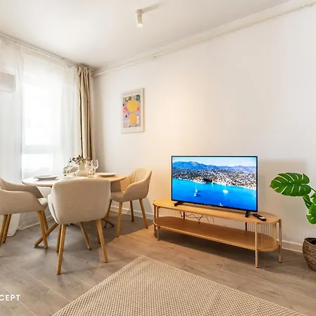 Spacious 513 Apartment *