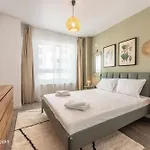 Spacious 513