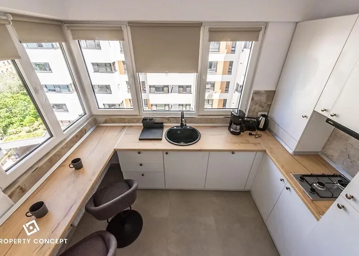 Spacious 513 *